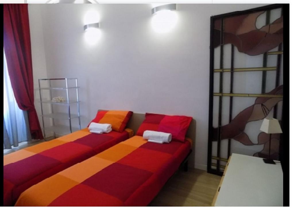 บุ้คกิ้ง เฮาส์ Bed & Breakfast โรม ภายนอก รูปภาพ