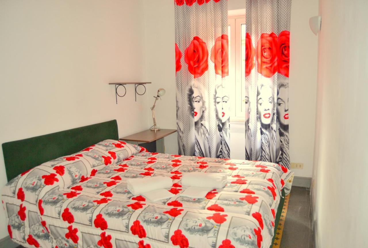 บุ้คกิ้ง เฮาส์ Bed & Breakfast โรม ภายนอก รูปภาพ