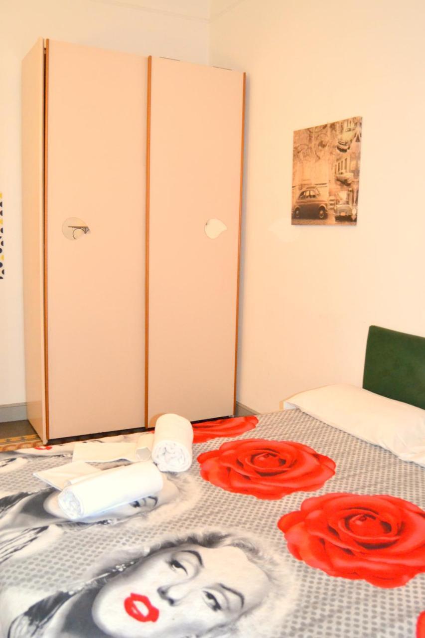 บุ้คกิ้ง เฮาส์ Bed & Breakfast โรม ภายนอก รูปภาพ